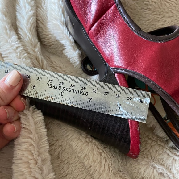 Vintage Steve Madden Pumps Cherry Red Chunky Heel - Picture 11 of 13